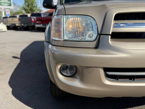 2005 Toyota Sequoia SR5