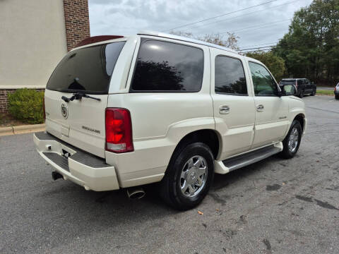 2004 Cadillac Escalade