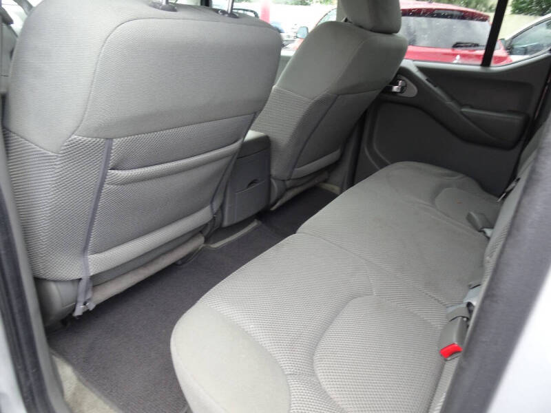 2015 Nissan Frontier S