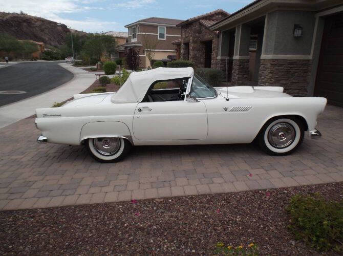 1955 Ford Thunderbird