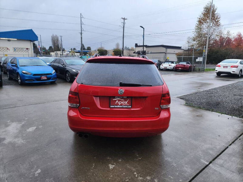 2011 Volkswagen Jetta SportWagen TDI photo 6