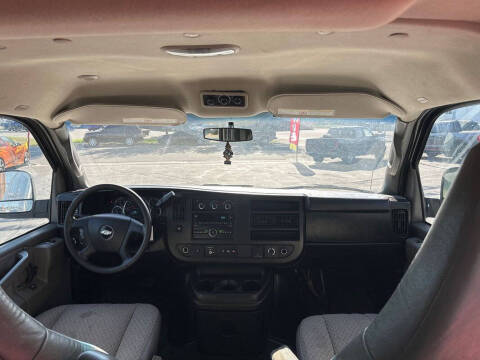 2017 Chevrolet Express LT 3500