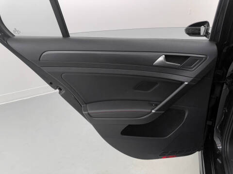 2020 Volkswagen Golf GTI SE