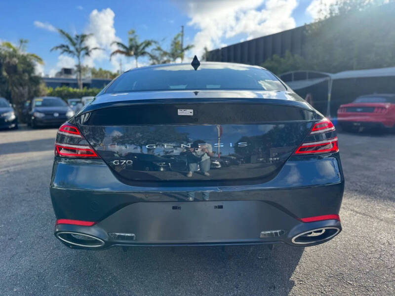 2025 Genesis G70