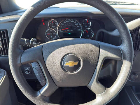 2025 Chevrolet Express 2500