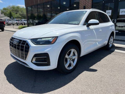 2023 Audi Q5 quattro Premium 40 TFSI