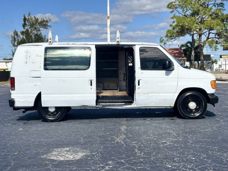 2004 Ford E-Series E-150