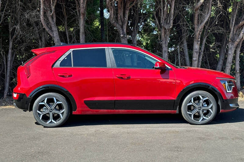 2025 Kia Niro EX Touring