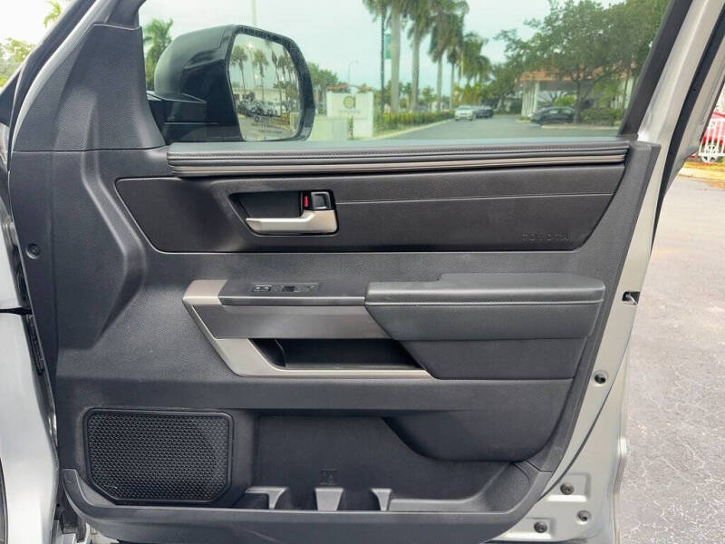 2022 Toyota Tundra SR5