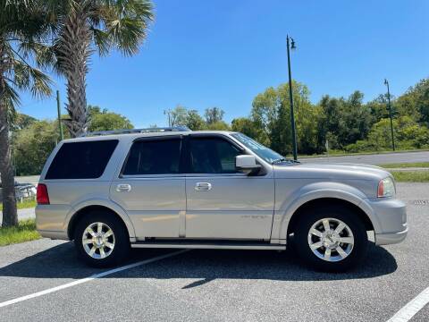 2006 Lincoln Navigator for sale at Louie's Auto Sales in Leesburg FL