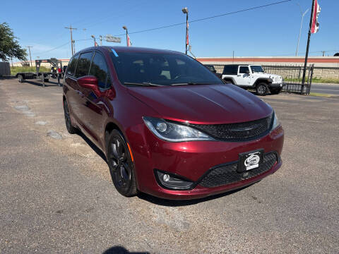 2020 Chrysler Pacifica Touring