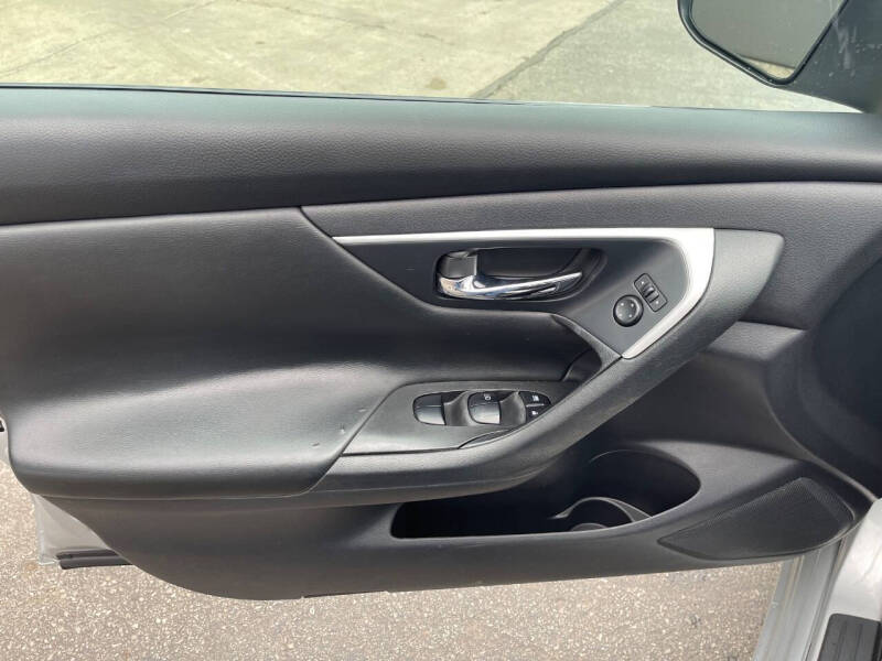 2017 Nissan Altima 2.5 SV