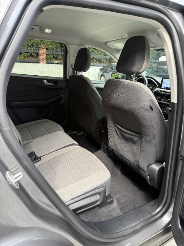2021 Ford Escape SE