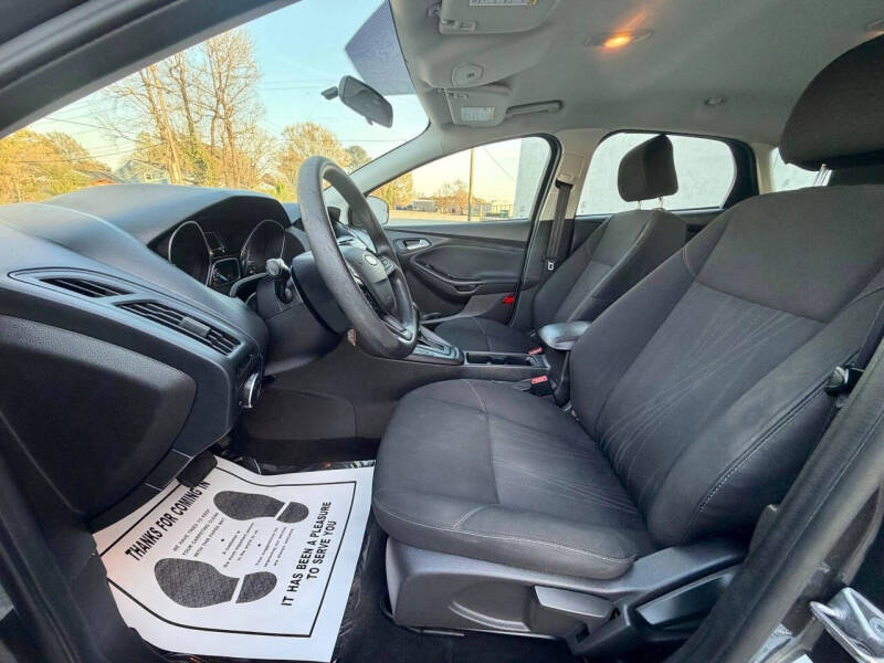 2017 Ford Focus SE