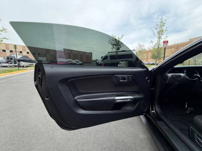2016 Ford Mustang EcoBoost Premium