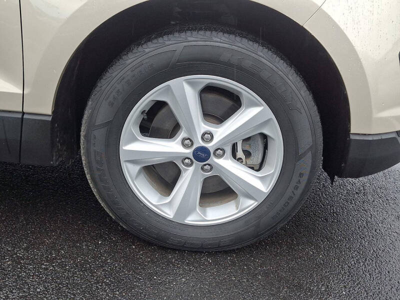 2018 Ford Edge SE
