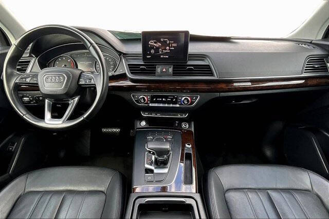 2019 Audi Q5 quattro Premium 45 TFSI