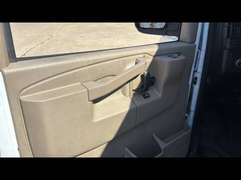 2022 Chevrolet Express 2500