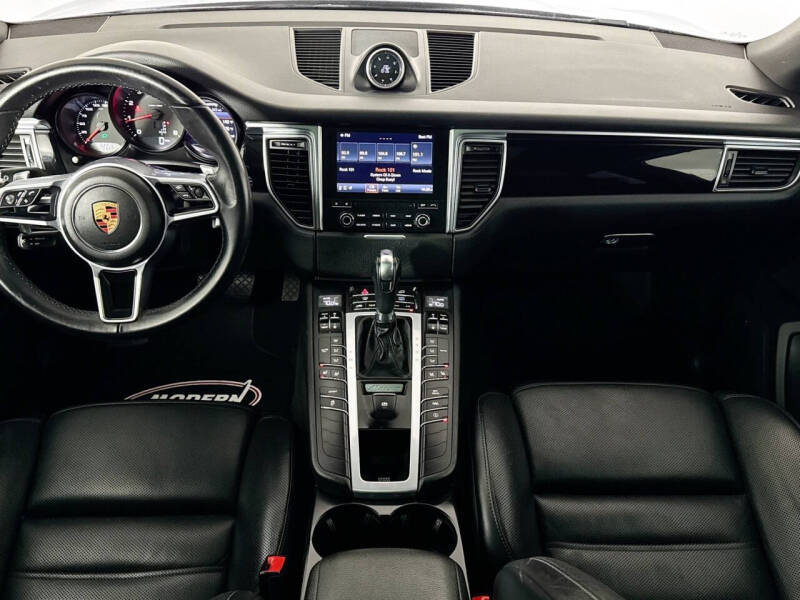 2018 Porsche Macan