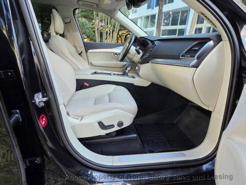 2018 Volvo XC90 T6 Momentum