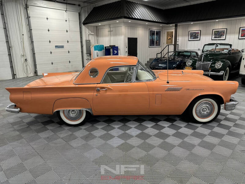 1957 Ford Thunderbird