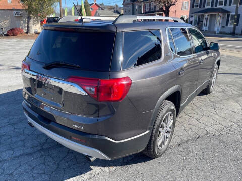 2017 GMC Acadia SLE-2