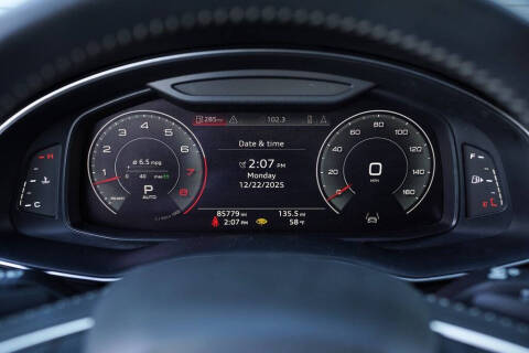 2019 Audi Q8 quattro Prestige 55 TFSI