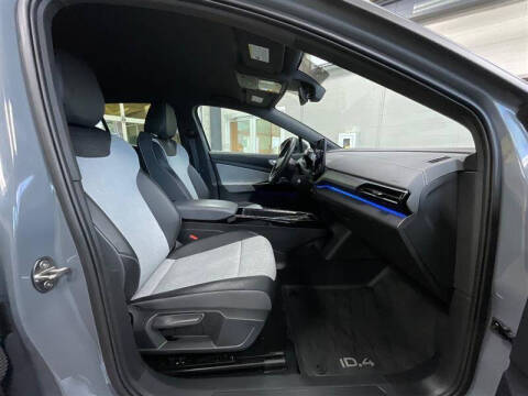 2023 Volkswagen ID.4 Pro