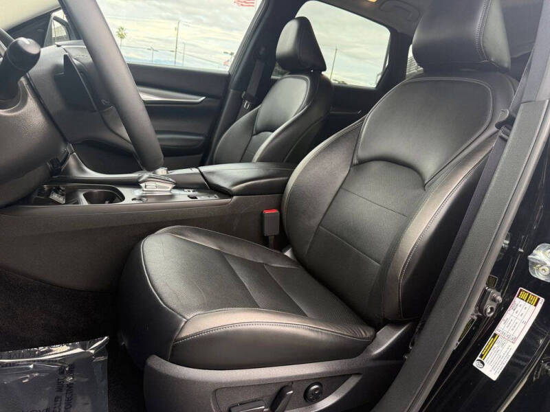 2023 Infiniti QX50 Luxe