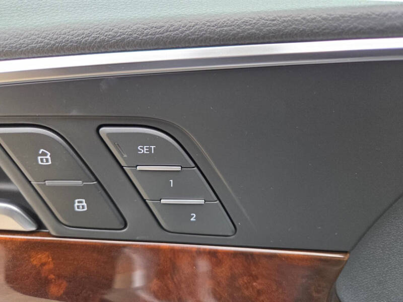 2019 Audi A4 quattro Premium Plus 45 TFSI