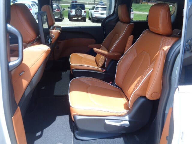 2024 Chrysler Pacifica Pinnacle