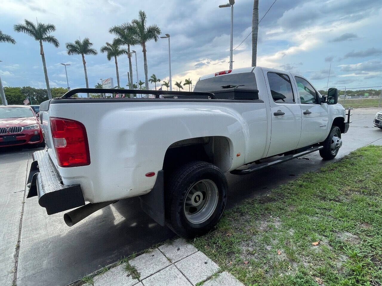 2013 Chevrolet Silverado 3500HD  - $29,900