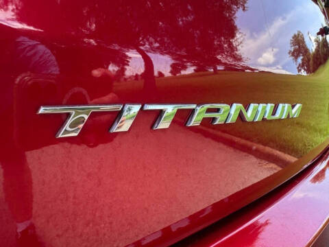 2024 Ford Edge Titanium