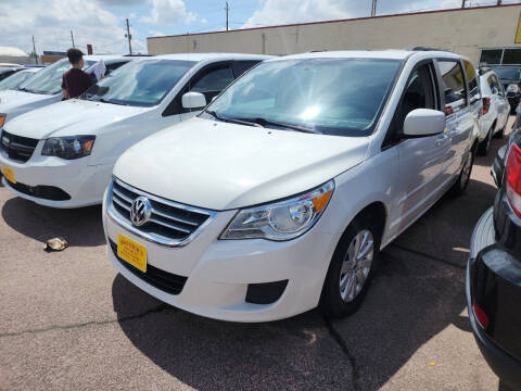 2012 Volkswagen Routan SEL
