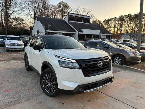 2022 Nissan Pathfinder for sale at Alpha Car Land LLC in Snellville GA