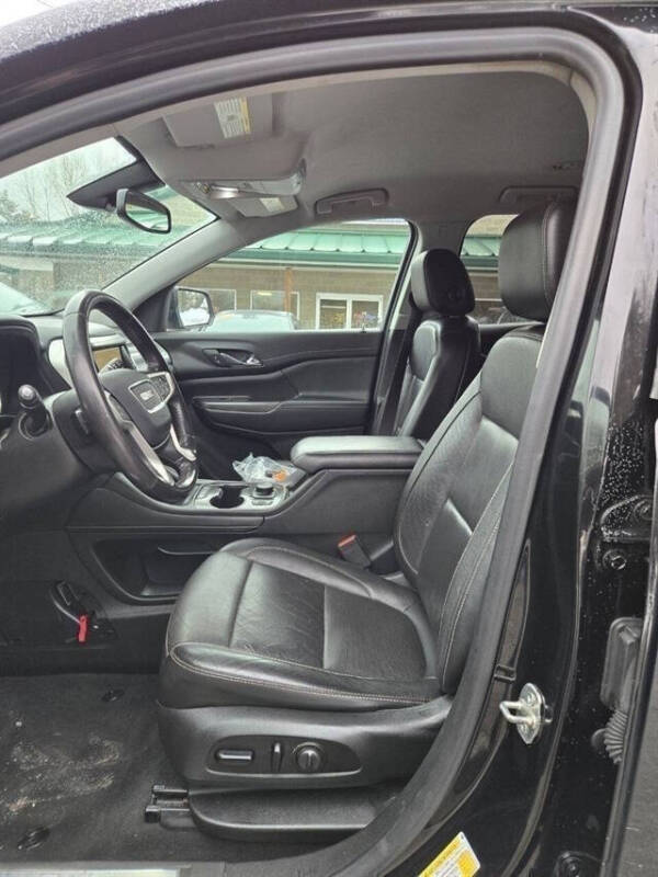 2020 GMC Acadia SLT