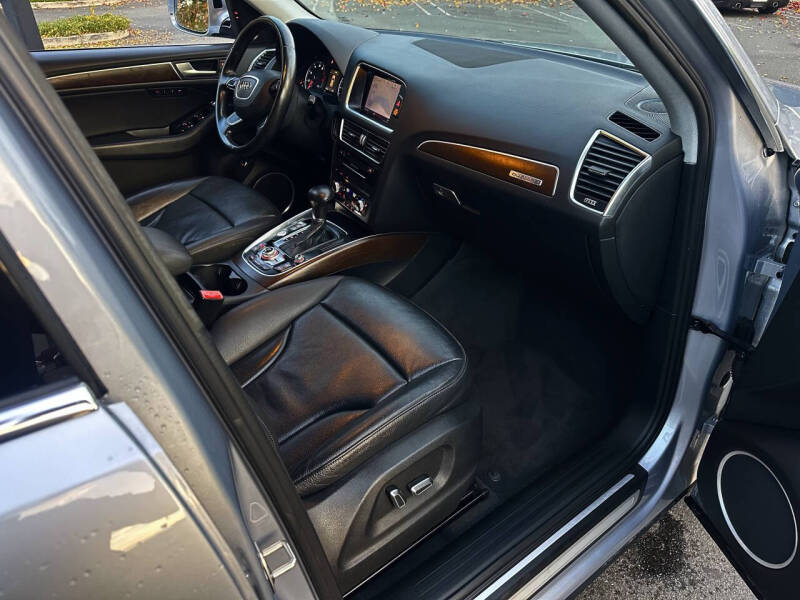 2016 Audi Q5 2.0T quattro Premium Plus