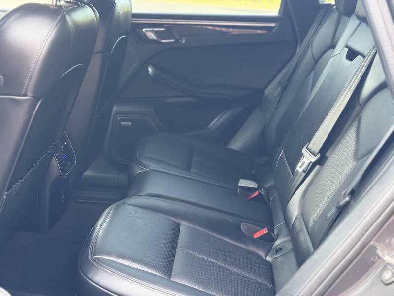 2018 Porsche Macan