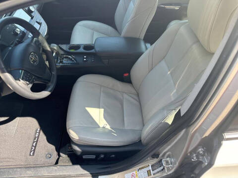 2018 Toyota Avalon Hybrid XLE Premium