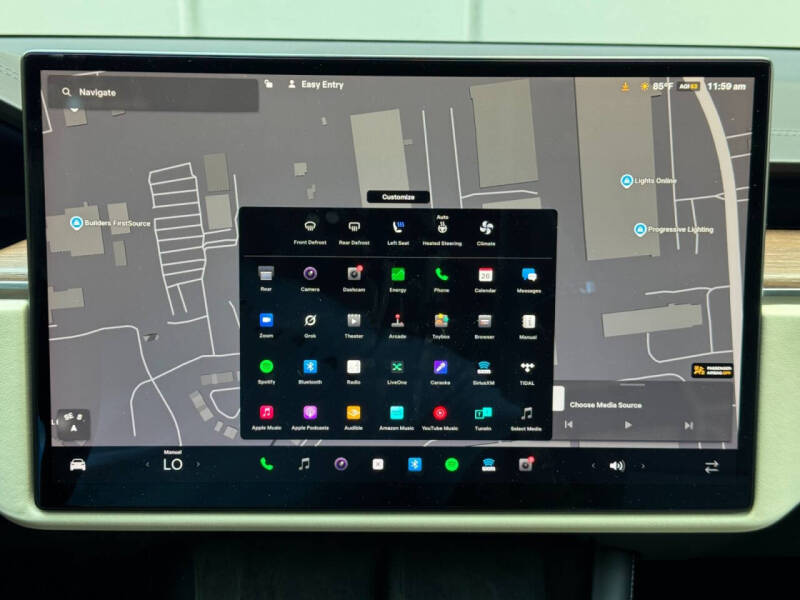 2023 Tesla Model X Standard Range