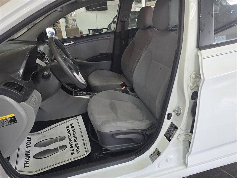 2013 Hyundai Accent GS