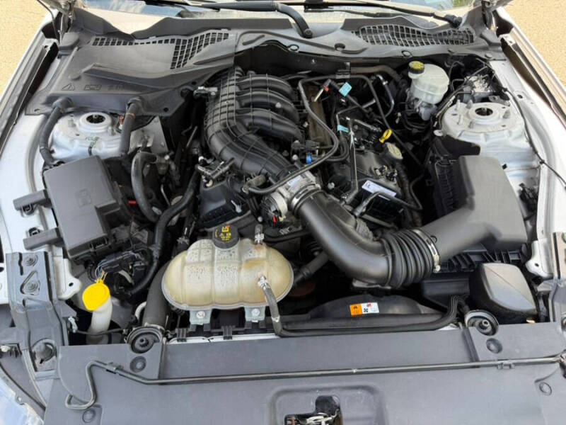 2017 Ford Mustang V6
