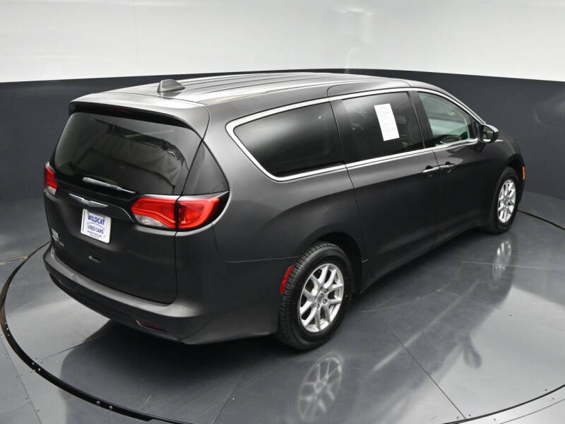 2017 Chrysler Pacifica Touring