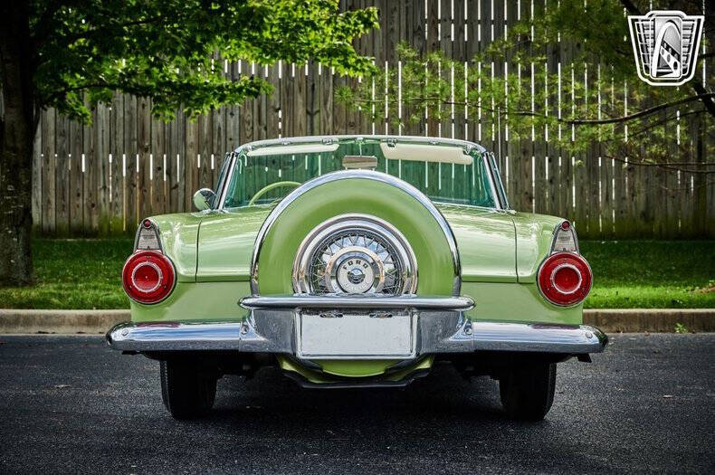 1956 Ford Thunderbird