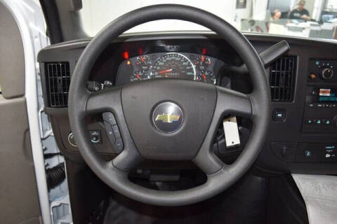 2025 Chevrolet Express 2500