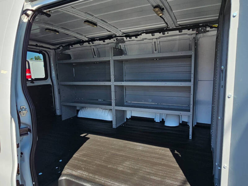 2020 Chevrolet Express 2500