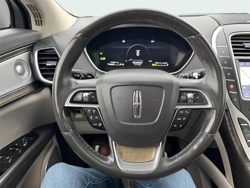 2020 Lincoln Nautilus Reserve