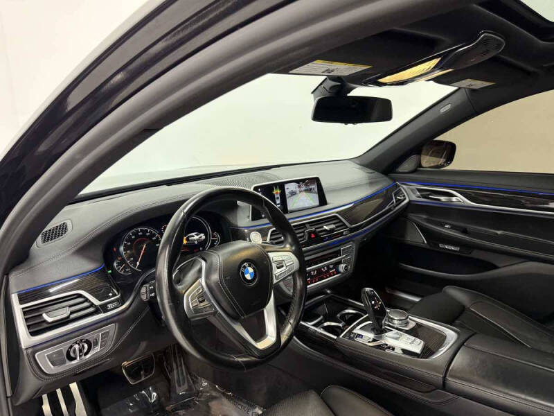 2018 BMW 7 Series 750i