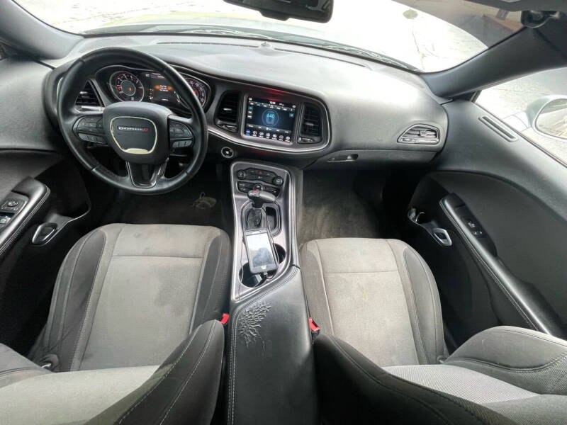 2015 Dodge Challenger SXT