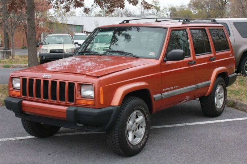 2001 Jeep Cherokee for sale at Auto Bahn Motors in Winchester VA